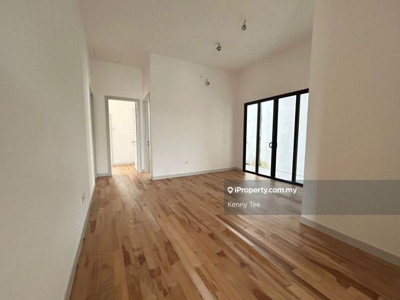 Semi-Detached House for Sale in Taman Ujong, Seremban by Kenny Tee - iProperty.com.my
