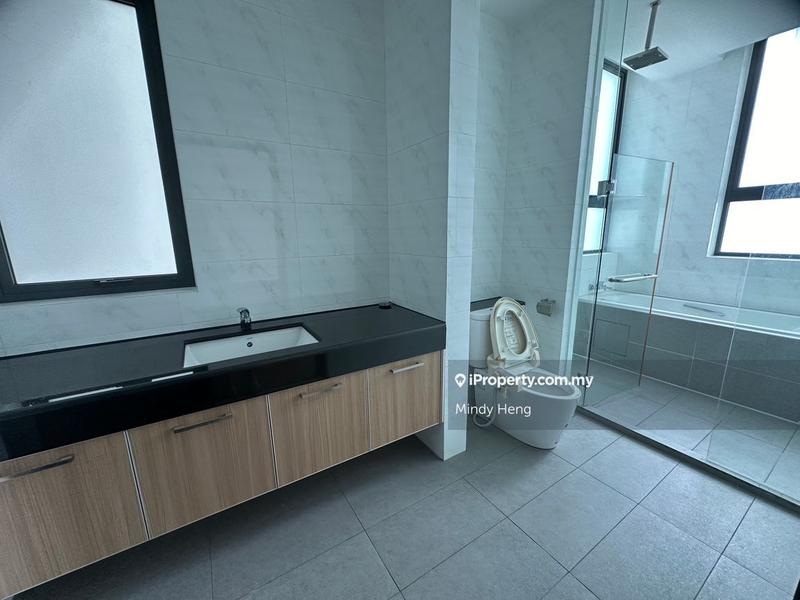 Pangsapuri untuk Dijual di Molek Pine 4 oleh Mindy Heng - iProperty.com.my