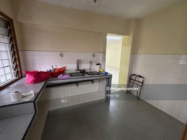 For Sale - Segar Apartments