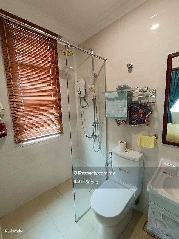 Rumah Berkembar untuk Dijual di Ayer Keroh, Melaka oleh Robin Soong - iProperty.com.my