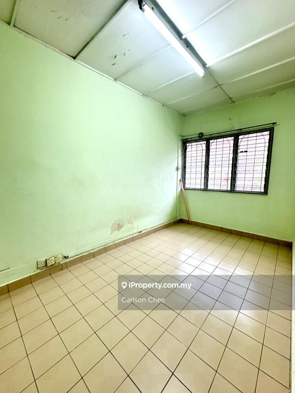 Rumah Berangkai 1.5 Tingkat untuk Dijual di Usj 2, Subang Jaya oleh Carlson Chee - iProperty.com.my