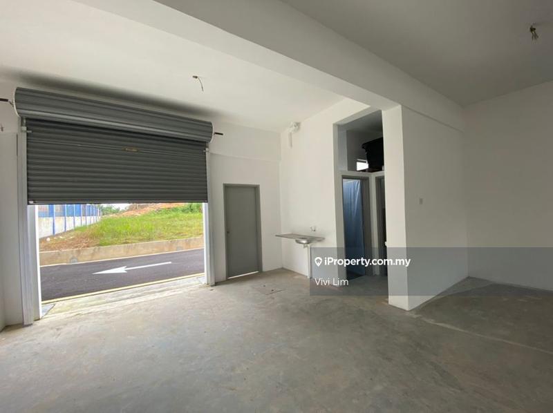 Shop / Office untuk Dijual di Taman Saujana, Kluang oleh Vivi Lim - iProperty.com.my