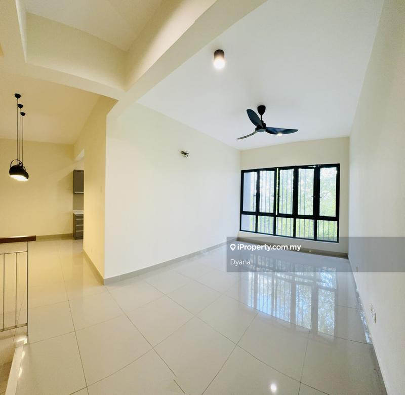 Rumah Bandar untuk Dijual di Bandar Bukit Mahkota, Bangi oleh Dyana - iProperty.com.my