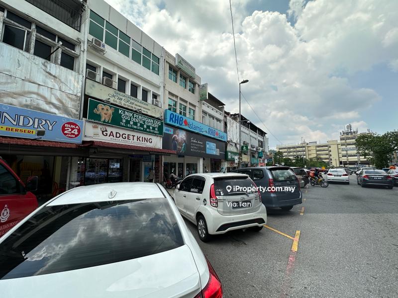 Kedai untuk Disewa di Kuala Lumpur, Jalan Klang Lama (Old Klang Road) oleh Vic Tan - Exterior - iProperty.com.my