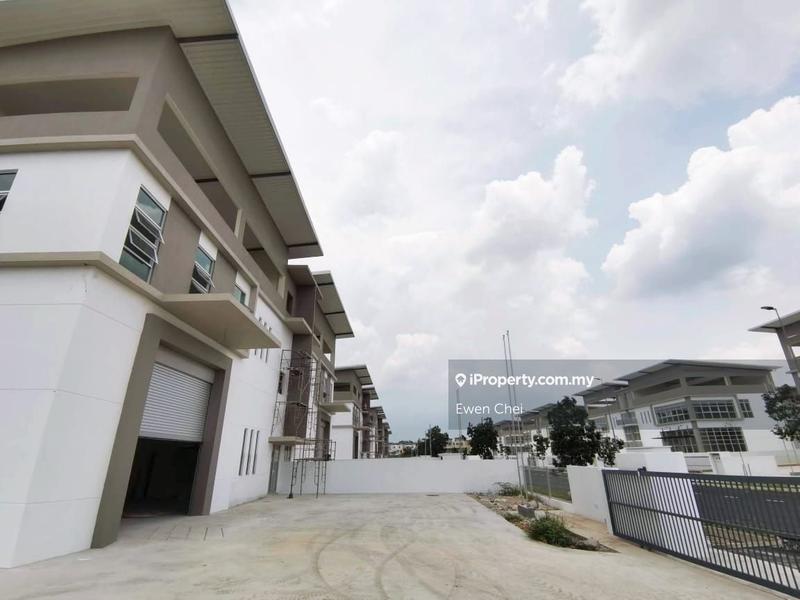 For Rent - Saujana Teknologi Rawang (Corner) Semi-D Factory For Rent (Brand New)
