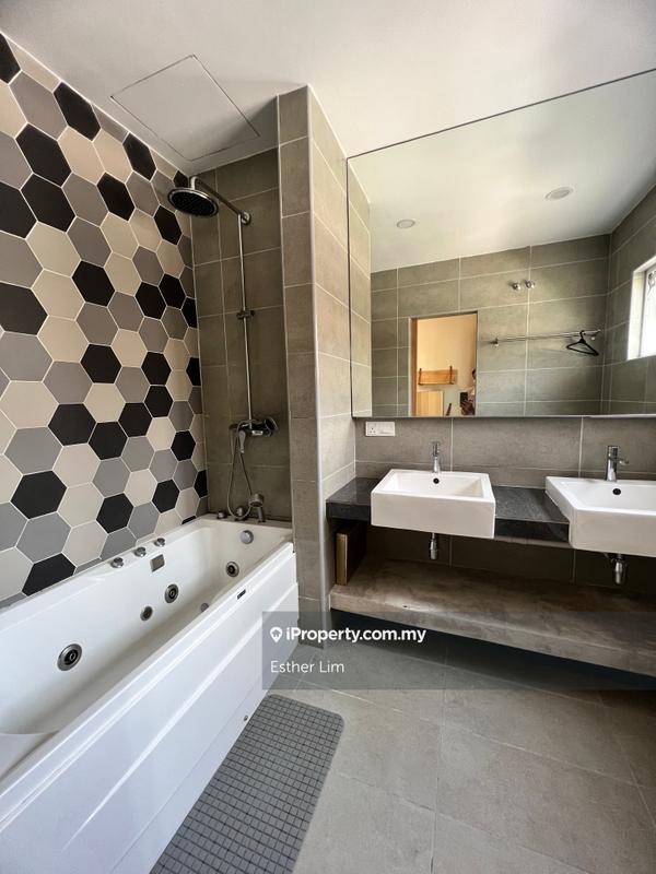 1.5-storey Terraced House for Sale in Kota Damansara, Selangor by Esther Lim - iProperty.com.my