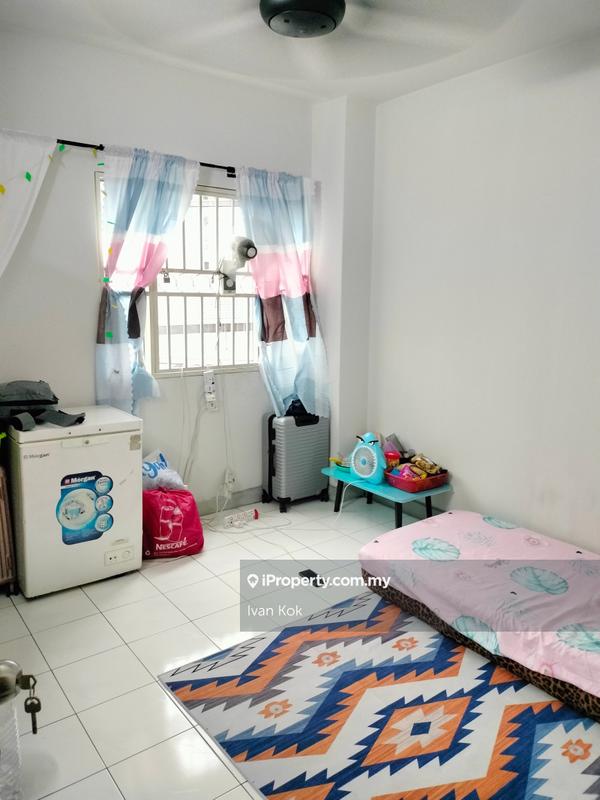 For Sale - D'aman Crimson