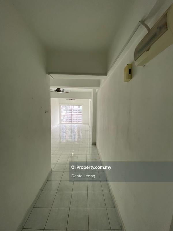 Condominium for Sale in Villaria by Dante Leong - iProperty.com.my