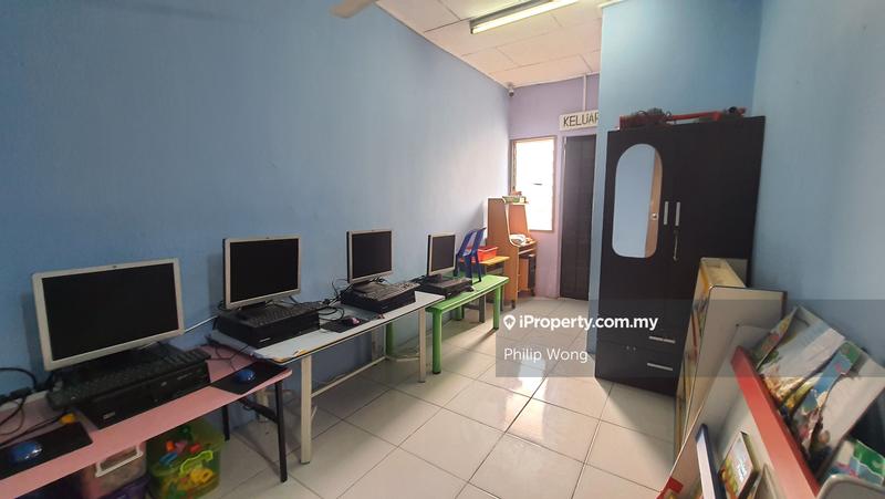 Rumah Teres 2-Tingkat untuk Dijual di Taman Bukit Serdang, Seri Kembangan oleh Philip Wong - iProperty.com.my