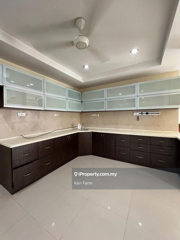 Rumah Berangkai 3 Tingkat untuk Dijual di The Peak cheras, Taman bukit prima, Cheras oleh Ken Farm - iProperty.com.my