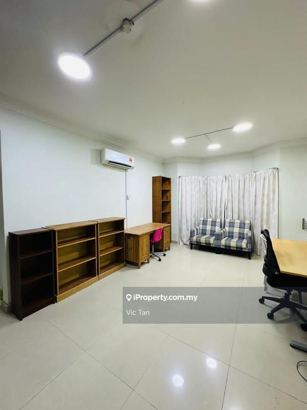 Rumah Teres 3-Tingkat untuk Dijual di Bukit Segar Jaya 2, Cheras oleh Vic Tan - iProperty.com.my