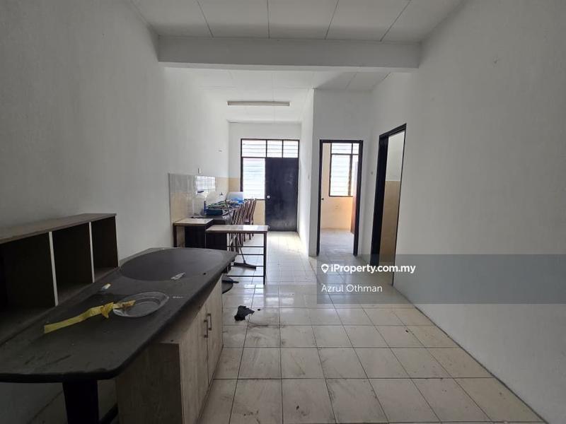 Rumah Berangkai 1 Tingkat untuk Dijual di Taman Politeknik, Telok Kemang oleh Azrul Othman - iProperty.com.my