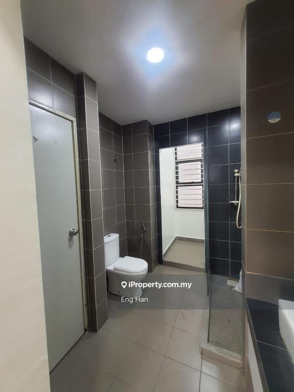 Kediaman Servis untuk Dijual di Hedgeford 10 Residences oleh Eng Han - iProperty.com.my