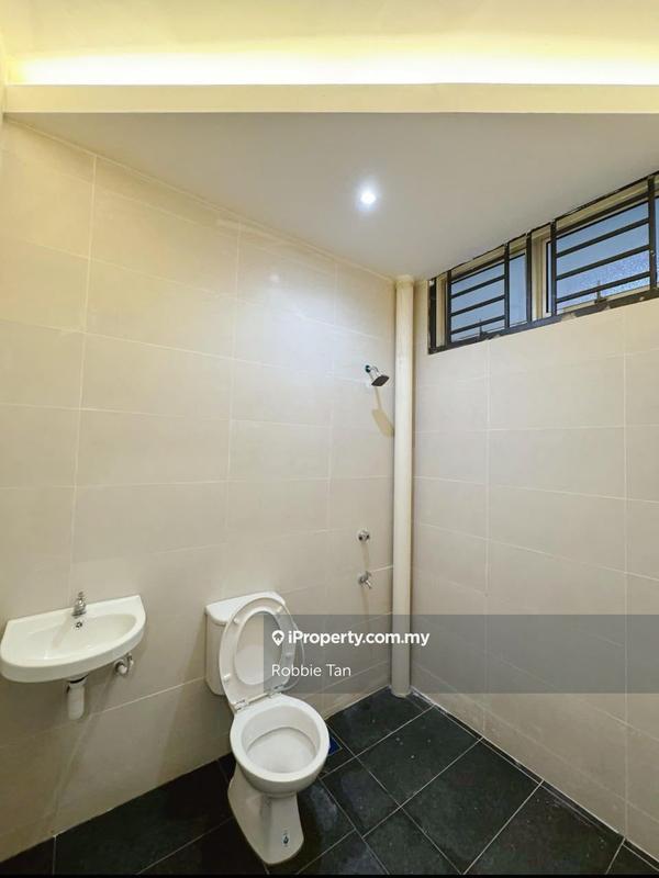 Rumah Teres 3-Tingkat untuk Dijual di Senai, Johor oleh Robbie Tan - iProperty.com.my