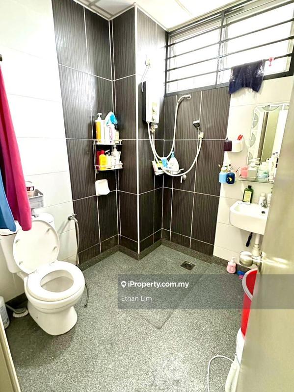 Service Residence for Sale in Larkin Heights by Ethan Lim - iProperty.com.my
