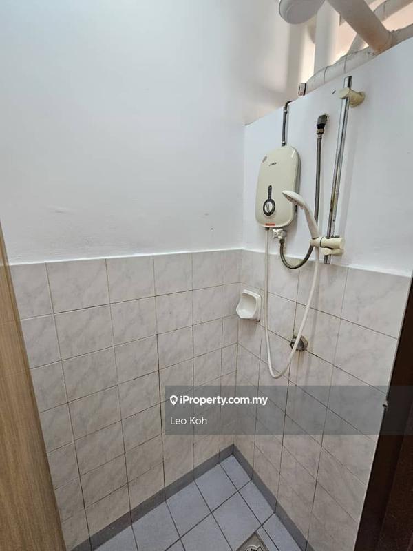 Apartment for Sale in Putra Permai Block B by Leo Koh - iProperty.com.my