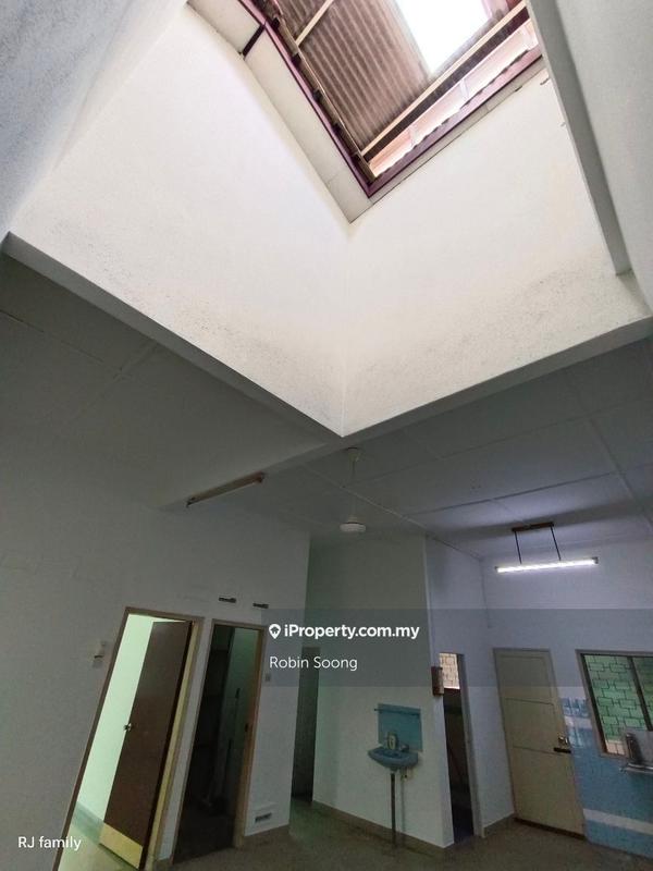 Rumah Berkembar untuk Dijual di Kampung Lapan, Melaka City oleh Robin Soong - iProperty.com.my