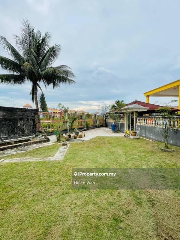 Rumah Berangkai 2.5 Tingkat untuk Dijual di Desa Latania, Shah Alam oleh Helen Wan - iProperty.com.my