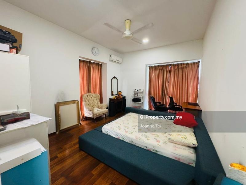 Bungalow House for Sale in Lakefront Villa, Cyberjaya by Joanne Tei - iProperty.com.my