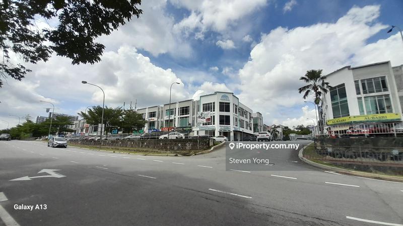 Commercial Semi-D for Sale in Taman Equine, Seri Kembangan by Steven Yong - iProperty.com.my