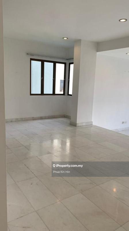 For Rent - Merak Kayangan Court