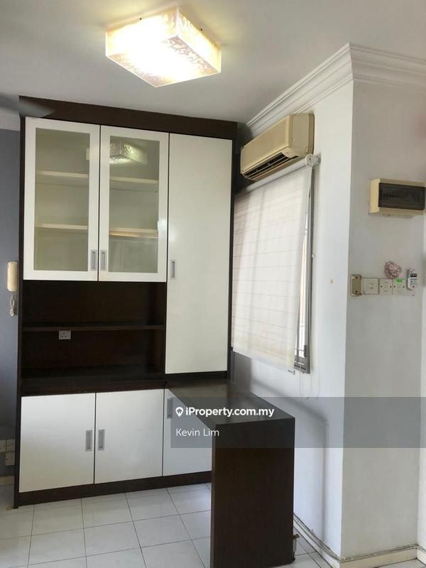 For Sale - Villa Emas