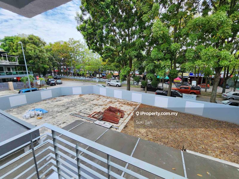 Rumah Berangkai 3 Tingkat untuk Dijual di Lake Fields, Sungai Besi oleh Suki Tan - iProperty.com.my