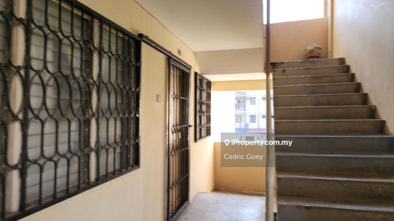 For Sale - Seksyen 2 Wangsa Maju Flat