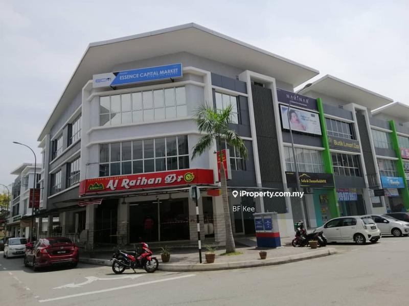Shop / Office for Sale in Bandar Seri Putra, Bangi by BF Kee - iProperty.com.my