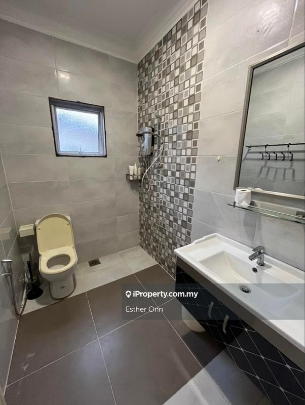 Bungalow House for Sale in Sea Park, Petaling Jaya by Esther Onn - iProperty.com.my