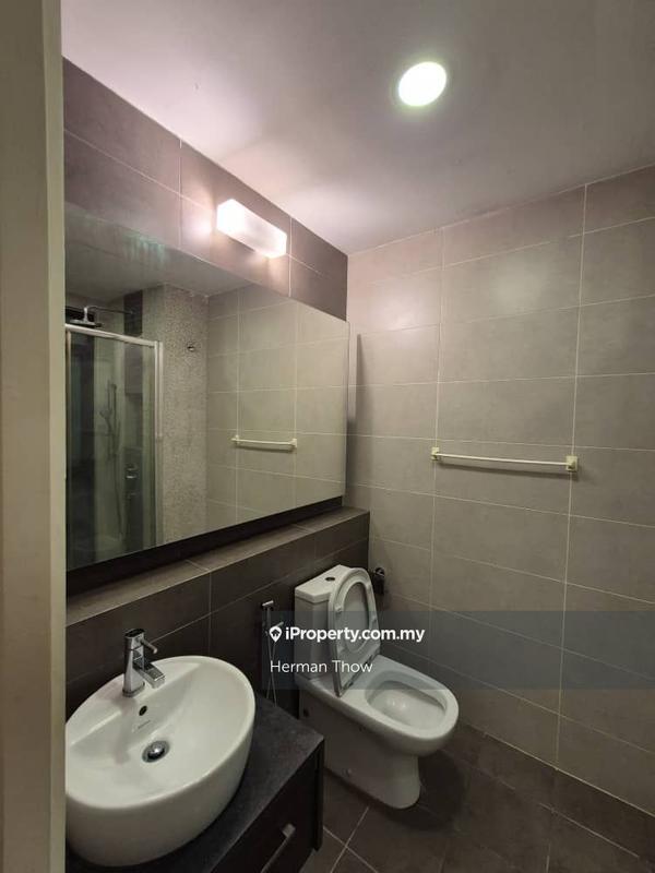 Kediaman Servis untuk Dijual di Isola oleh Herman Thow - iProperty.com.my