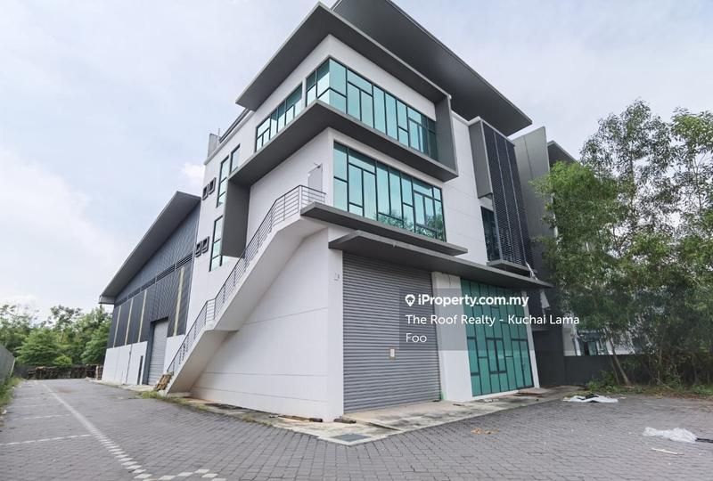 For Rent - 3 Storey Ijok Nouvelle Kota Puteri Semi-D Factory
