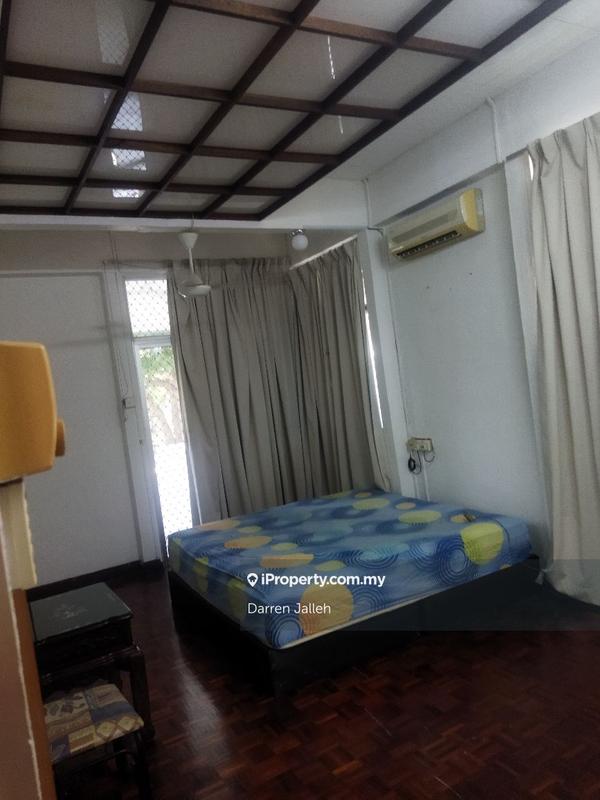 Semi-Detached House for Sale in Permai Jaya, Tanjung Bungah by Darren Jalleh - Master bedroom there is a balcony - iProperty.com.my