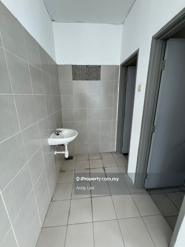 Shop / Office untuk Disewa di Taman Cahaya Alam, Shah Alam oleh Andy Lee - iProperty.com.my