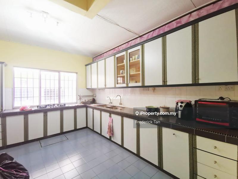 Rumah Berangkai 1.5 Tingkat untuk Dijual di Bandar Sri Damansara SD 12, Bandar Sri Damansara oleh Frederick Tan - iProperty.com.my