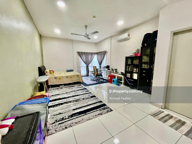 Condominium for Sale in Lake Vista Residence (Tasik Vista Residen) by Ahmad Fadlee - iProperty.com.my