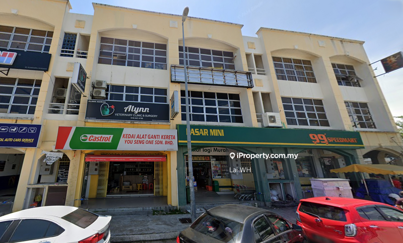 For Rent - Kawasan Perindustrian Seri Kembangan GF Shop Facing Main Road For Rent