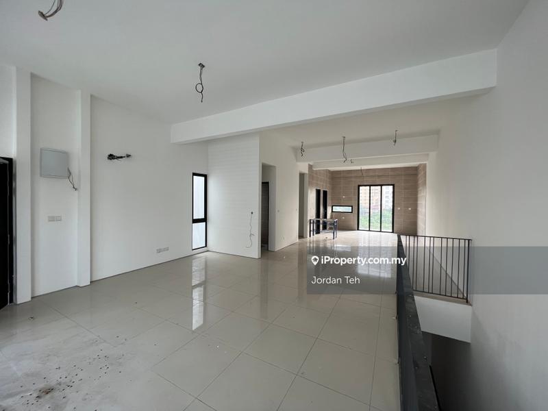 Townhouse for Sale in AmanAra Residensi, Kayu Ara, Petaling Jaya, Kayu Ara by Jordan Teh - iProperty.com.my