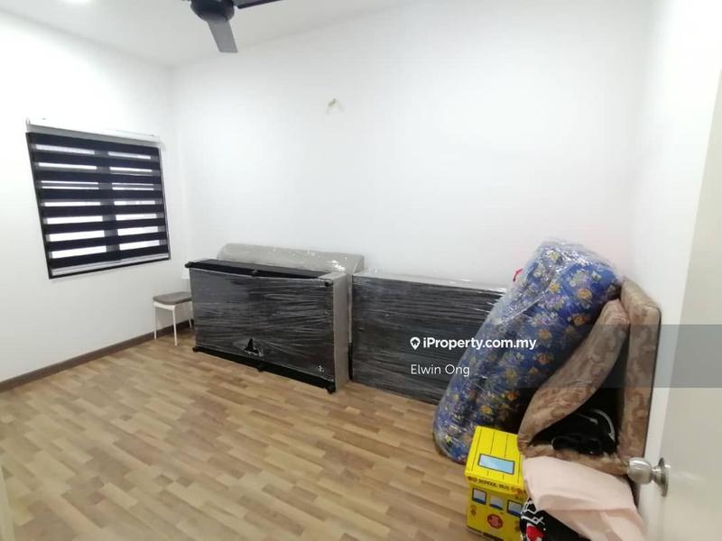 Rumah Teres 2-Tingkat untuk Dijual di Halya @ Daunan Worldwide Bandar Puncak Alam, Puncak Alam oleh Elwin Ong - iProperty.com.my