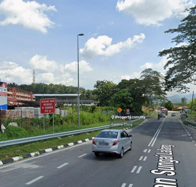 For Sale - Semenyih Facing Main Road Commercial Land For Sale at Sg Lalang