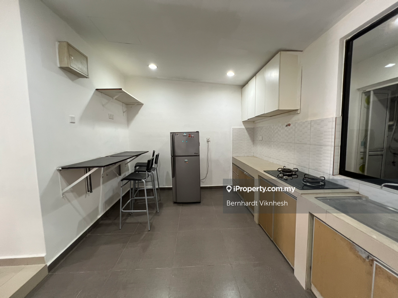 1-storey Terraced House for Sale in Seksyen 8, Petaling Jaya by Bernhardt Viknhesh - iProperty.com.my