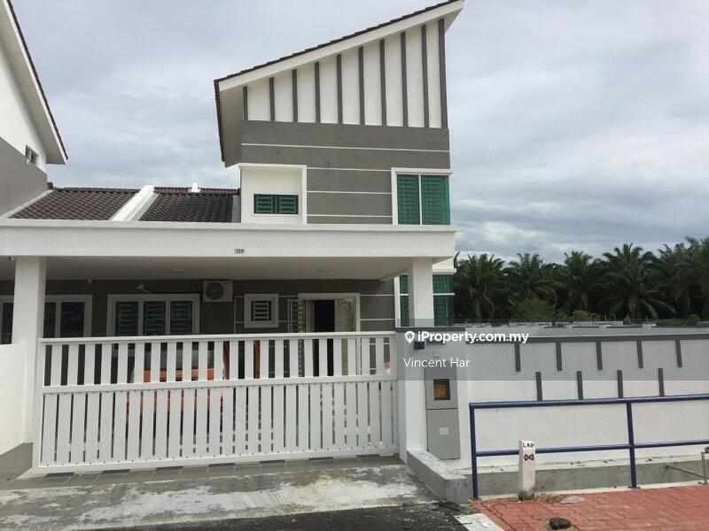 Semi-Detached House for Sale in Victoria Cottage 2, Sitiawan by Vincent Har - iProperty.com.my