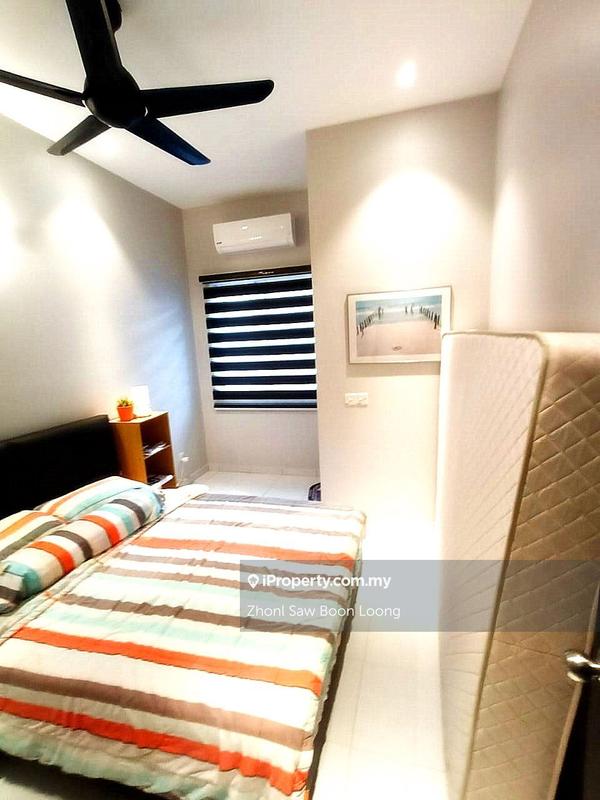 Rumah Berangkai 3 Tingkat untuk Dijual di Setia Pearl Island, Bayan Lepas oleh Zhonl Saw Boon Loong - iProperty.com.my