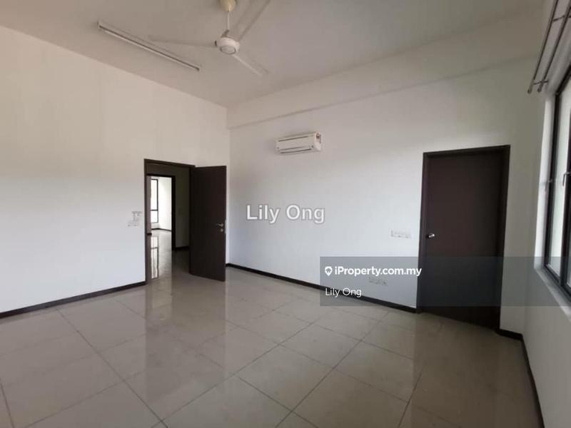 3-storey Terraced House for Sale in SOUTHBAY RESIDENCE, Batu Maung by Lily Ong - iProperty.com.my