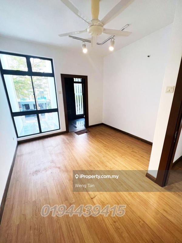 3-storey Terraced House for Sale in Laman Glenmarie, Glenmarie by Weng Tan - iProperty.com.my
