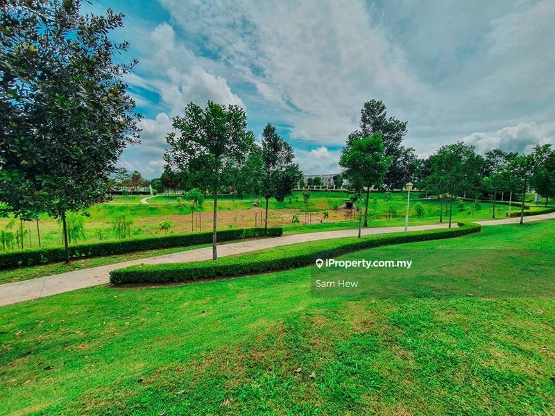 Rumah Berangkai 2 Tingkat untuk Dijual di Merrydale Eco Majestic (Lake View,End Lot), Semenyih oleh Sam Hew - iProperty.com.my