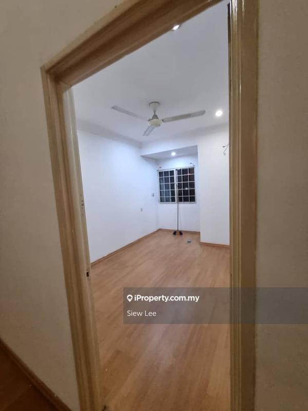 Rumah Teres 2-Tingkat untuk Dijual di Seri Utama Damansara, Kota Damansara oleh Siew Lee - iProperty.com.my