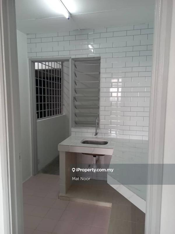 Pangsapuri untuk Dijual di Ilham Apartment oleh Mat Noor - iProperty.com.my