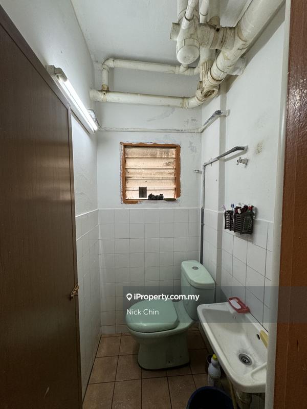 Rumah Pangsa untuk Dijual di Puchong Utama Court 1 oleh Nick Chin - iProperty.com.my