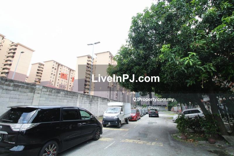 2-storey Terraced House for Sale in Taman Kelana Idaman, Ara Damansara by Cooper Chow - iProperty.com.my